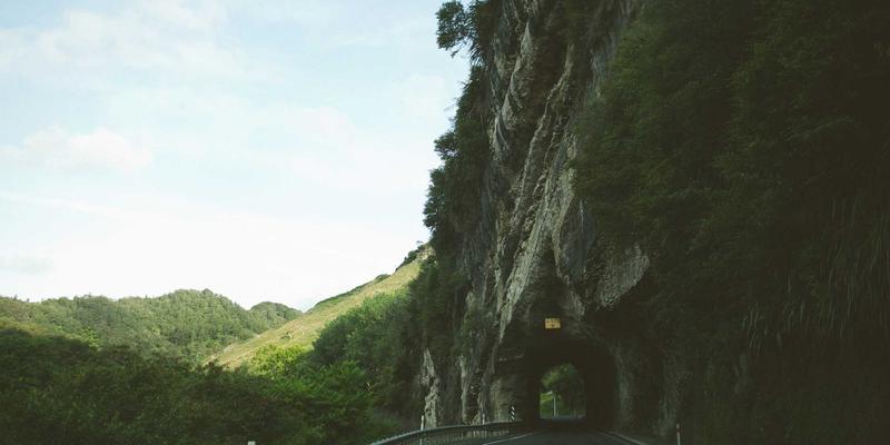 PWZB YJM入门:融合日式禅意美学的电子商务新范式