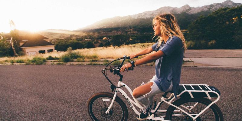 PWZB YJM技术赋能智慧城市：从电子商务到自然生活的绿色交通革命